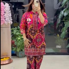 Women's Premium Orange Ethnic Printed Kurta Pant Set